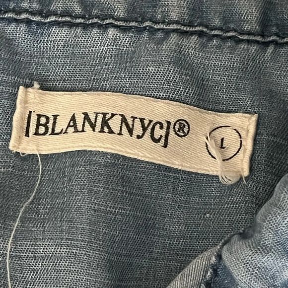 Womens Blank NYC Chambray Light Blue Embroidered,Distressed Crop Blouse L Boho - Picture 9 of 11